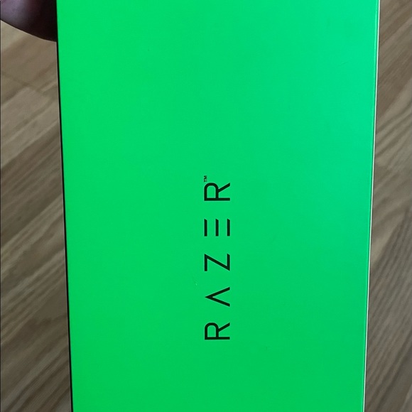 New Razer Kraken X Multi-Platform Wired Gaming Headset, PC/Mac/Playstation/XBox - Picture 4 of 5